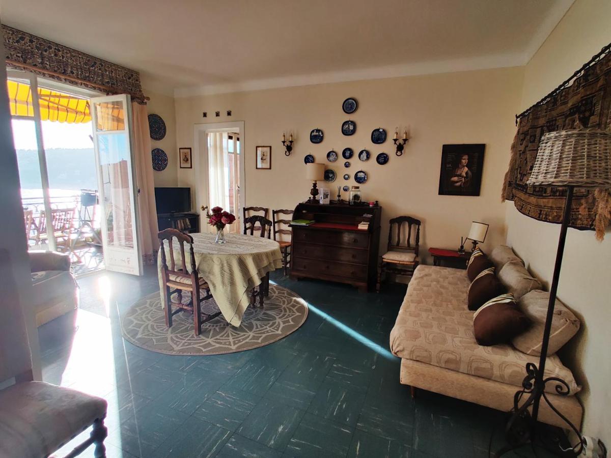 Vintage Flat Overlooking Villefranche Bay Appartamento Esterno foto
